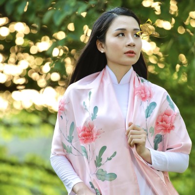 Khăn Lụa Tơ Tằm Cao Cấp Vẽ Hoa Mẫu Đơn (Pink) - Silk Painting Scarf