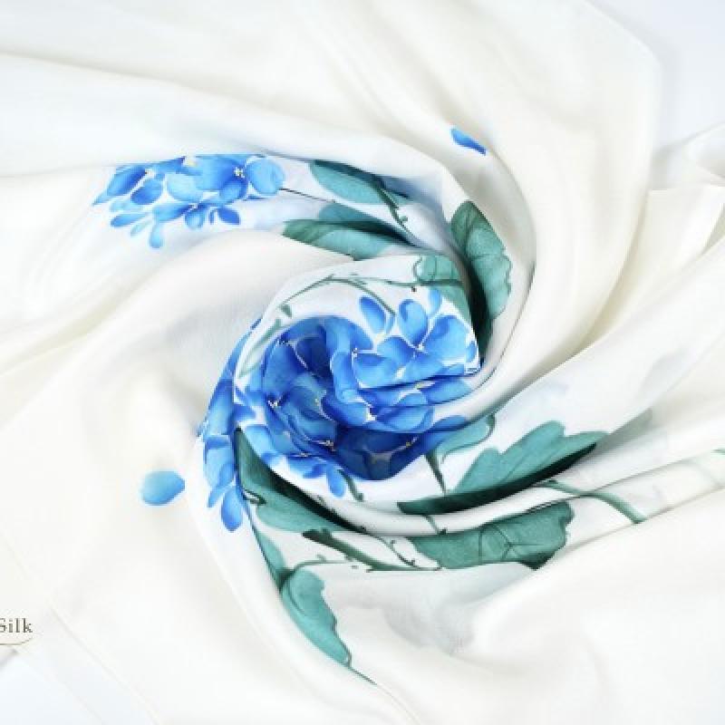 Khăn Lụa – Dịu Dàng Tình Thương