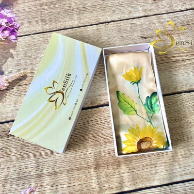 Khăn Lụa Handmade Cao Cấp Vẽ Hoa Hướng Dương SenSilk - Quà Tặng Khách Nhật