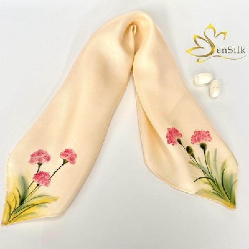 Khăn lụa vuông vẽ tay cao cấp SenSilk - phong thái của người phụ nữ hiện đại ,thanh lịch