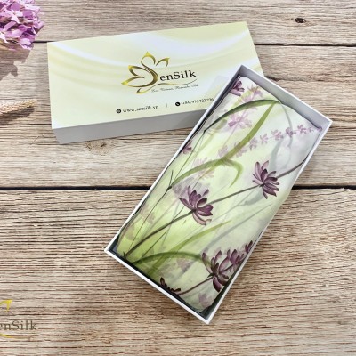 Khăn Lụa Tơ Tằm Thuần Việt Vẽ Tay Hoa Lavender SenSilk