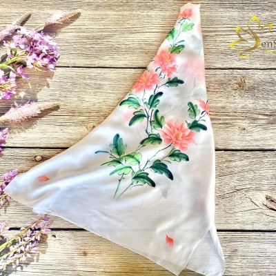 Quà Tặng Sếp Nữ - Khăn Lụa Handmade Vẽ Tay Mẫu Đơn Sen Silk