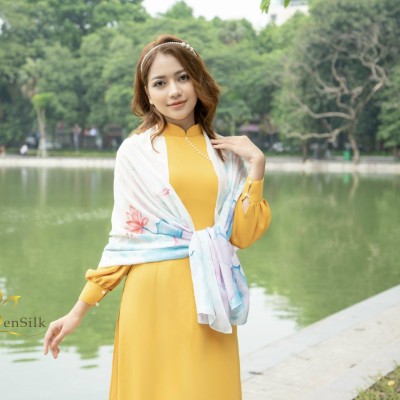 Khăn Lụa Thủy Ấn Vẽ Tay Hoa Sen – SenSilk - Quà Tặng Đẳng Cấp