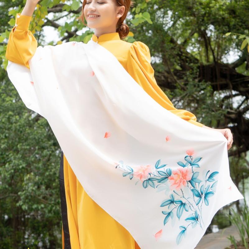 ✨ Mảnh Lụa – Bản Giao Hưởng Riêng
